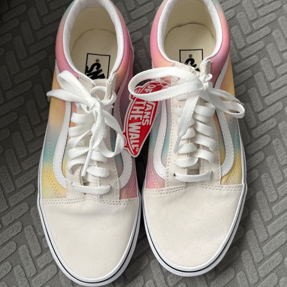 Vans Tie Dye Sneakers - Picture 2 of 4